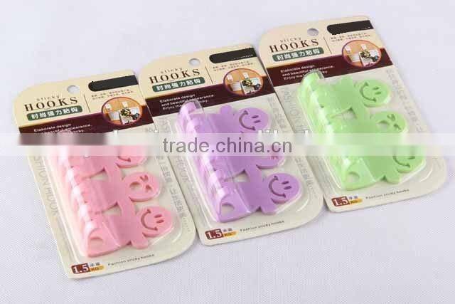 Human shaped 6 hooks plastic toothbrush holder