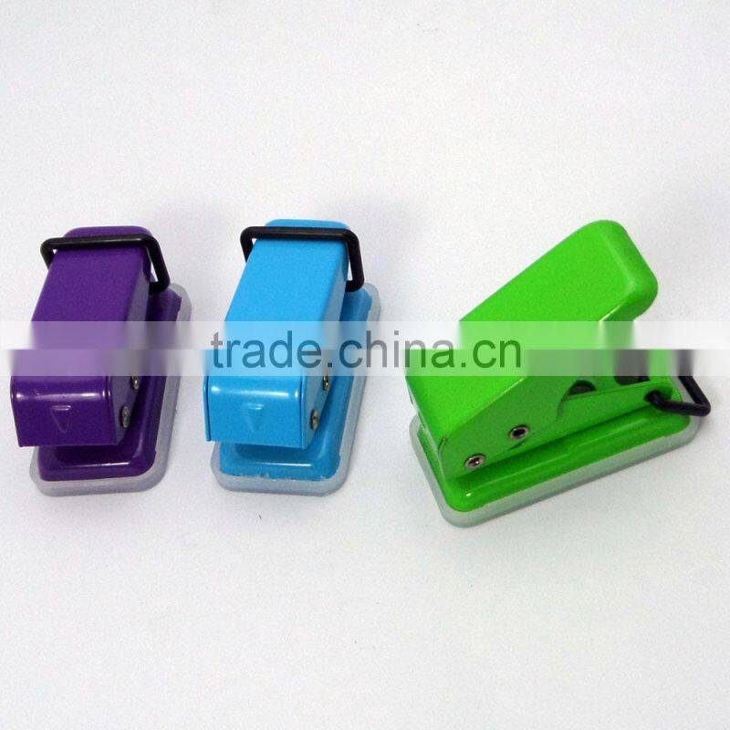 Portable office metal mini paper hole punch