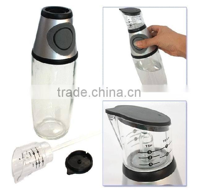 KITCHEN CREATIVE PRESS MEASURE OIL DISPENSER/GLASS OIL AND VINEGAR BOTTLE AS SEEN ON TV