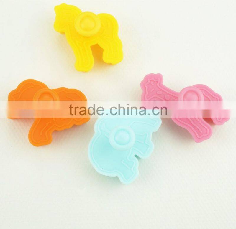 47047 4pcs Impressions animal horse elephant dear Fondant Mould Silicone Fondant Tools