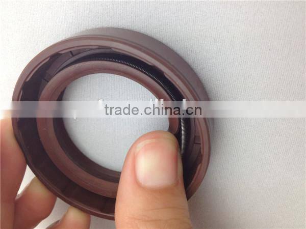 truck spare parts auto parts for toyota plastic seal