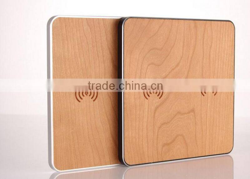 Factory supply q8 wireless charger wireless charger odm with wood design