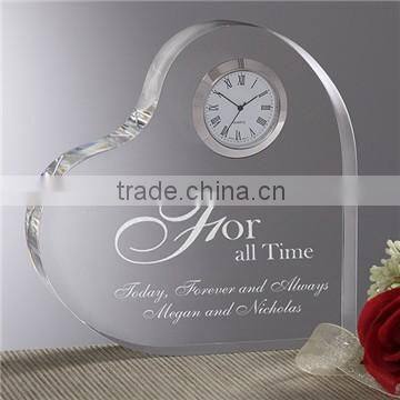 Wholesale heart shape 3d laser engraving personalized crystal wedding souvenir clock
