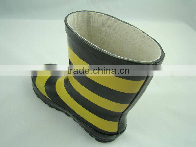 Kids yellow stripe high heel rubber rain boots