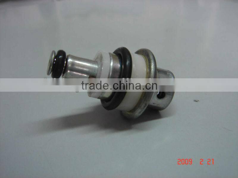 LEXUS IS250/300 ES240/350 Fuel Pressure Regulator 23280-21010