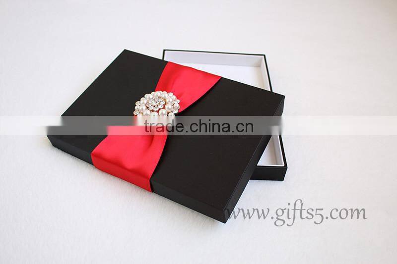 Unique Wedding Invitations Box with brooch