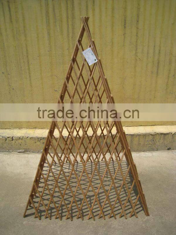willow trellis
