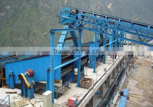 Small or mini vibrating screen separator