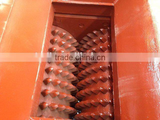 Tooth roll crusher for clay