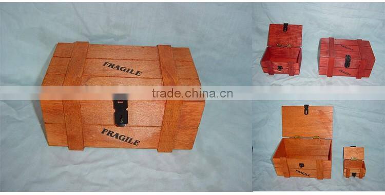 Customized portable round wooden box for beer