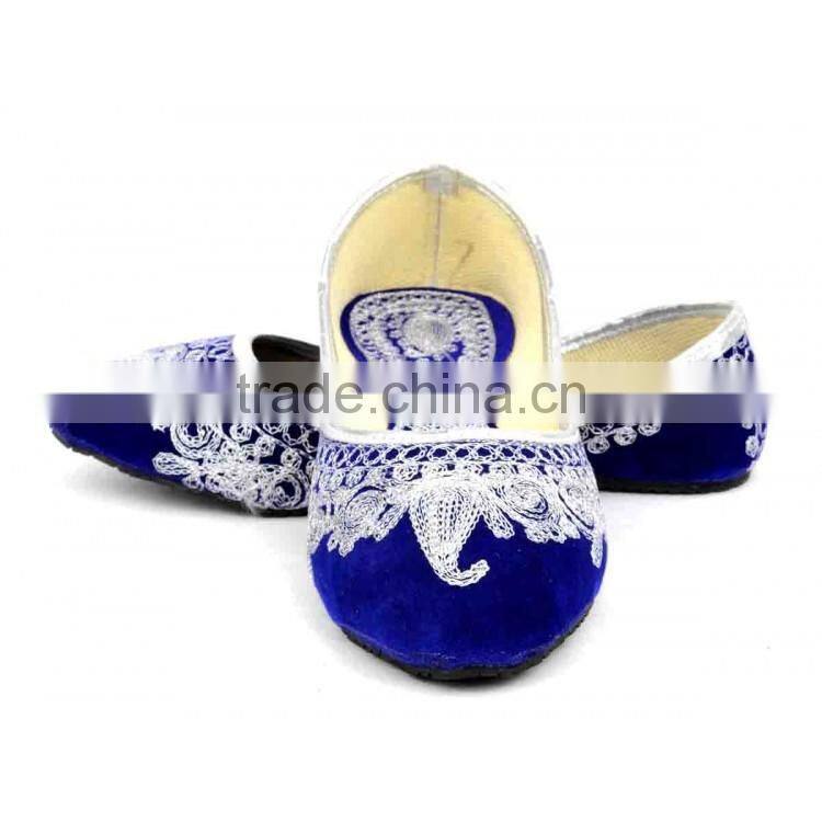 New Rajasthani Style Juties & Mojari