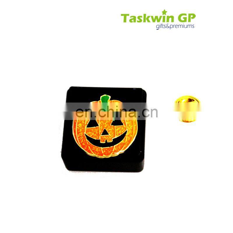 Custom metal pins badge celebrating Halloween pumpkin metal badge