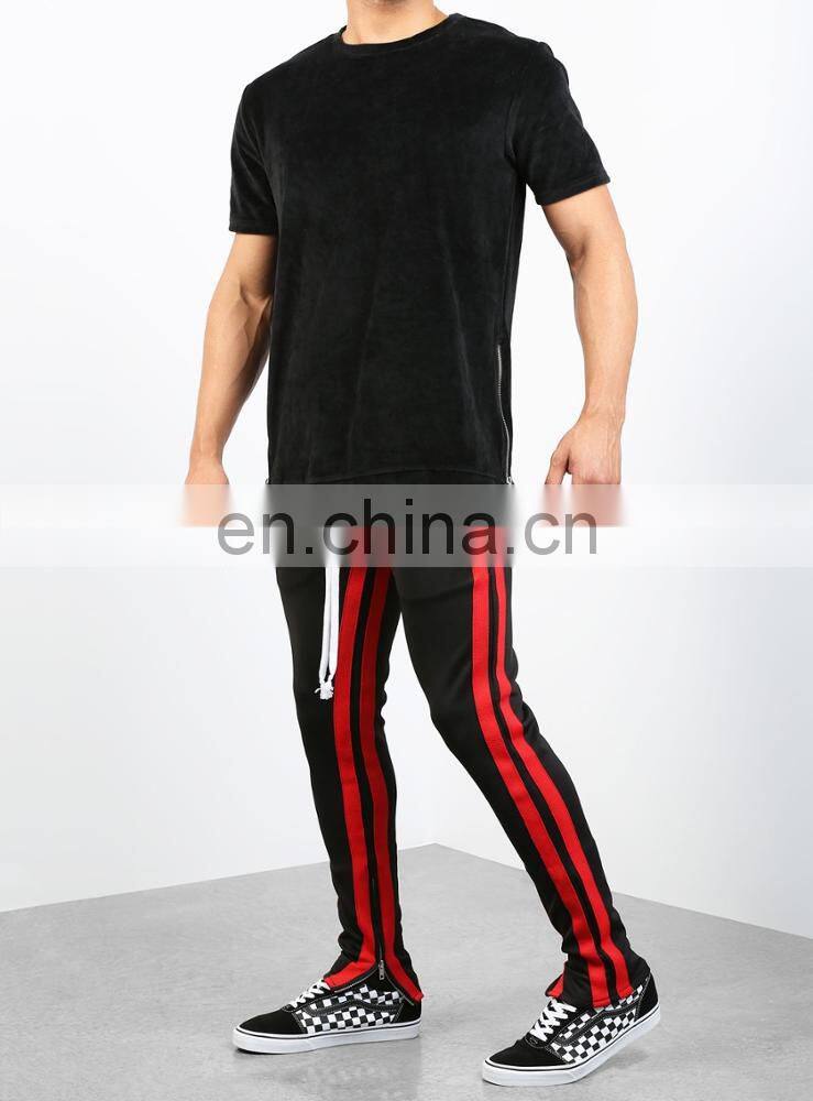 DiZNEW 2019 wholesale high quality usa 2 front zip pockets 2 back pockets men red track jeans pants with stripe