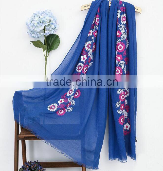 Best Selling Korean Fashion Girl Maxi Small Flower Embroidery Shawl Scarf