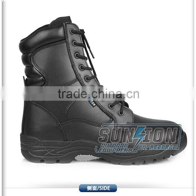 Tactical Boots Featuring Fanscinate design using waterproof nylon and cowhide leather.