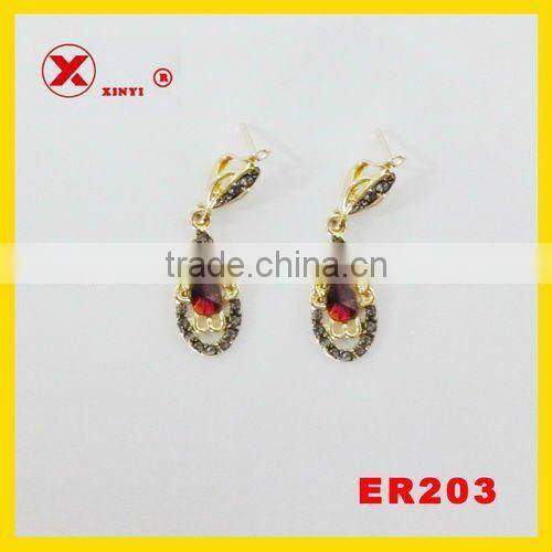 fancy design gold leaf retro earring
