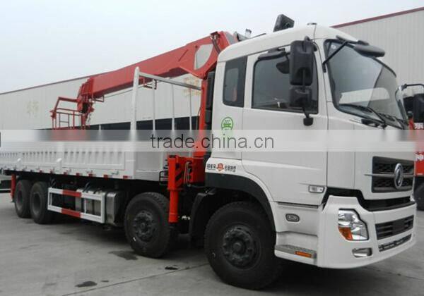 hand operated lifting equipment on truck, Model No.:SQ18S5, 18ton truck crane with telescopic booms.