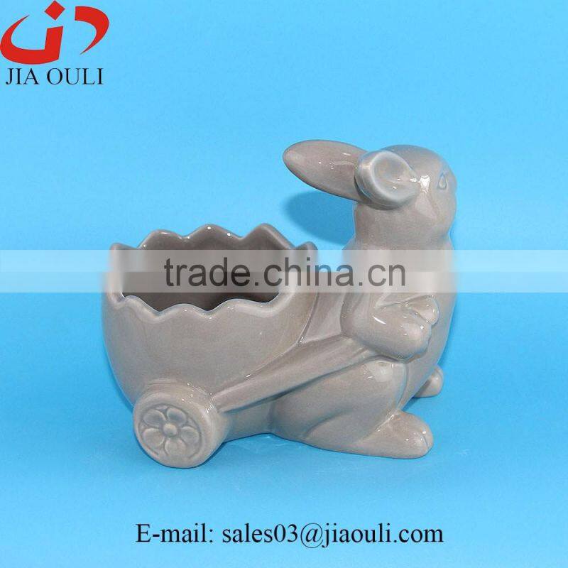 2016 New design popular easter decoration Ceramic rabbit planter