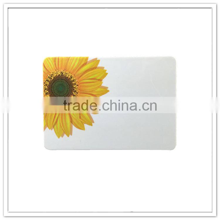 Daily use kitchen utensils white small sunflower print plastic cutting board
