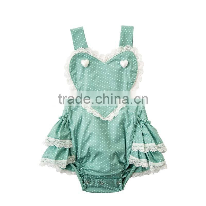 2017 hot sale baby romper with heart clothes
