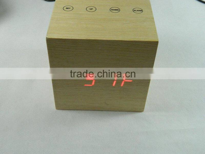 Nature Material High Quality Sensor Indoor Wooden Clock