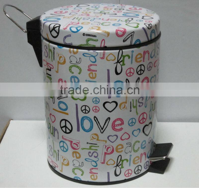 Foot-pedal stainless steel trash bin 7L