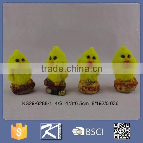 Fashion style resin rooster with fur for new year symbol
