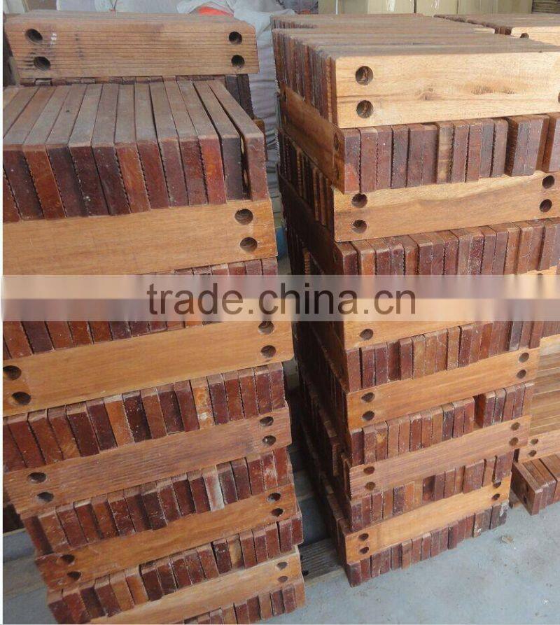 Marine safety pilot rope ship ladder