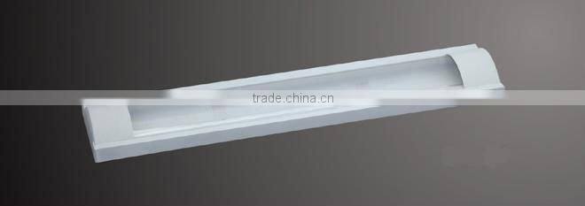 T8 ceiling fluorescent light fixture with cover