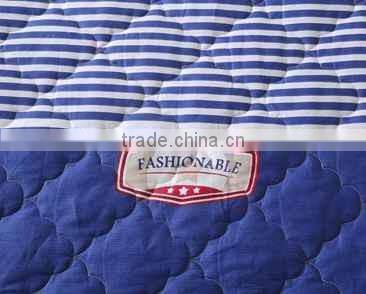 Patterned Anti Slip Thin Waterproof Mattress Pad