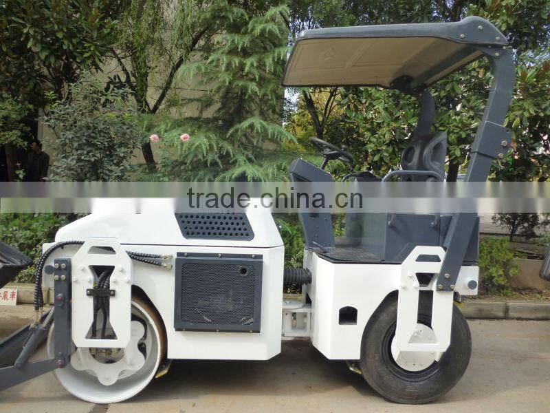 Small working mass tire combined vibratory roller QLNC3PB widely used in diffrent environment in low price for sale