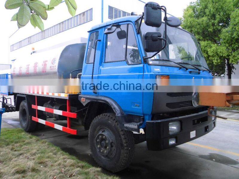 Dongfeng 4x2 bitumen distributor with 8cbm capacity for sale
