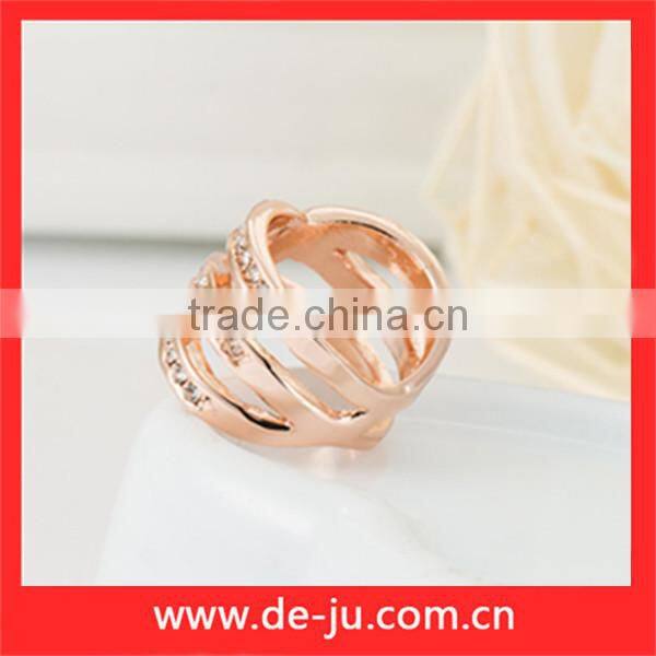 Charm Design Diamond Couple Ring