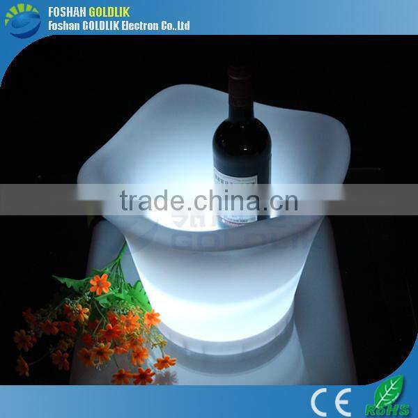 Rechargeable custom ice bucket with wireless control