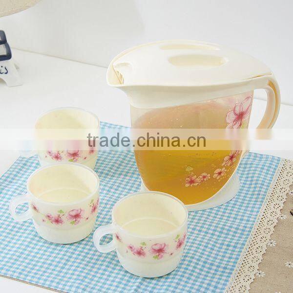 with the handle drinking water bottle