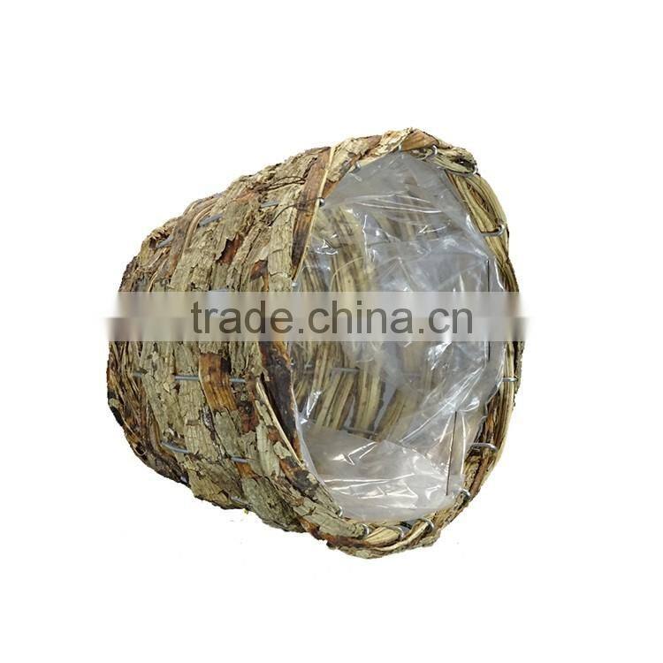Round natural rattan basket for garden planter