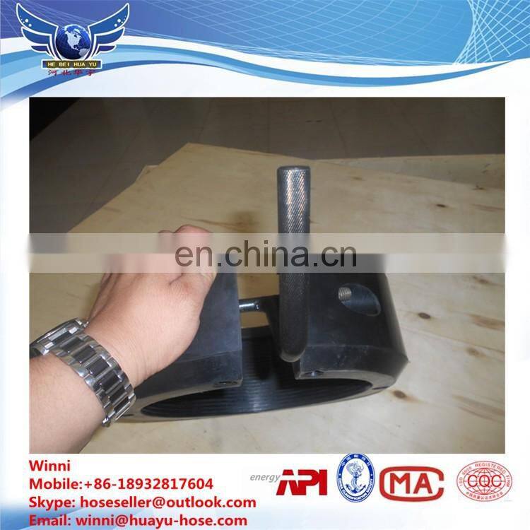 Quick-operating thread protectors for well drilling