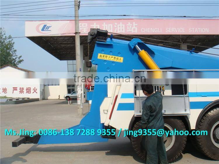 12 Wheels Heavy duty tow truck under lift wrecker truck 50-60 ton for sale