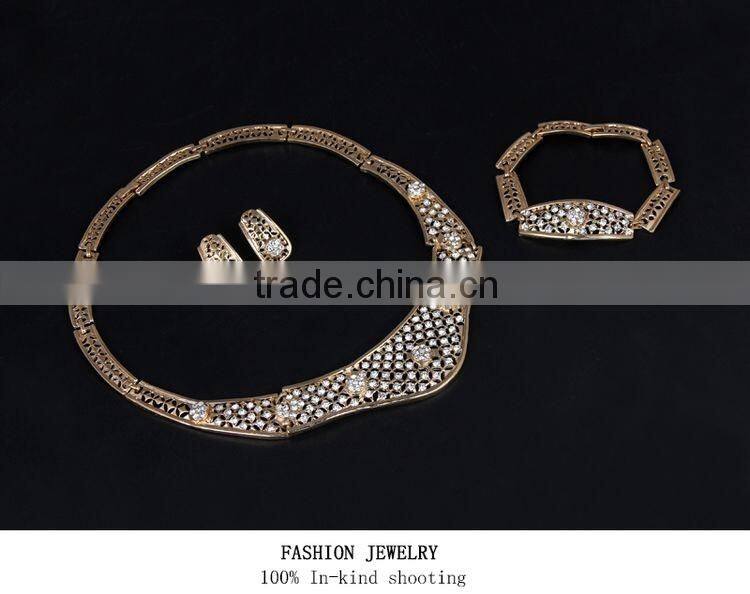 2016 Popular Design 18k Gold Jewellery Dubai Wholesale Jewelry Set Price