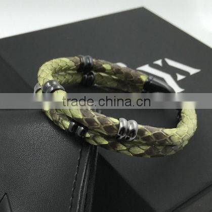 2016 genuine customize genuine luxury python man bracelet for man gift