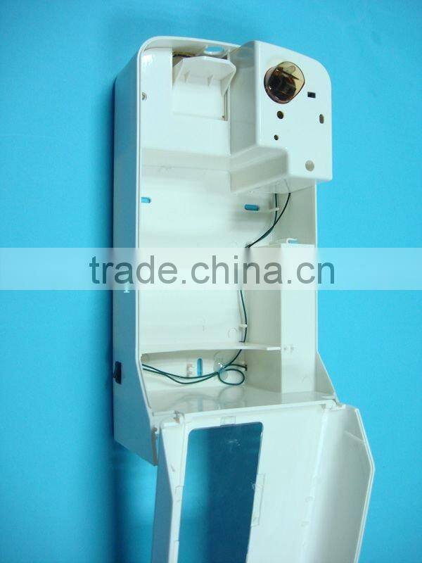 Automatic disinfectant dispenser