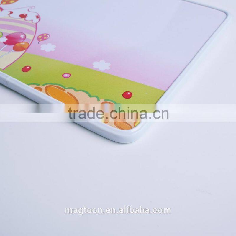 Personalized refrigerator magnetic memo board with magic