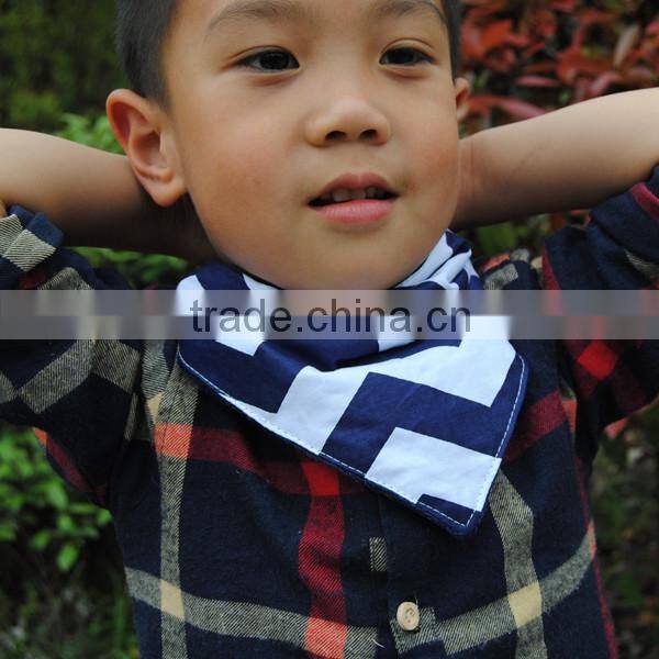 OEM Service Washable Navy Blue White Chevron Pattern Cotton Bib