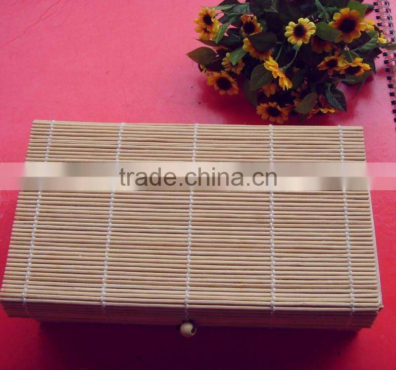 bamboo sushi box