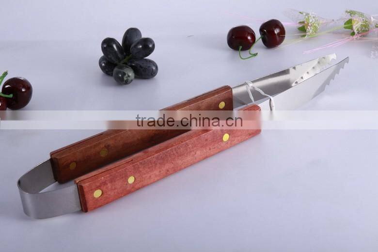 High Quality Wooden Handle HB-69015 Bbq Grill Tool Set Stainless Steel BBQ Tool Set Hot Sale 4 Pieces BBQ Tool Set Grill