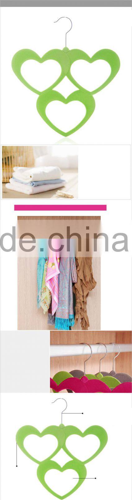 Non Slip Slim Clothes Hangers Velvet Flocking Closet Coat Organizer Housewarming heart 2