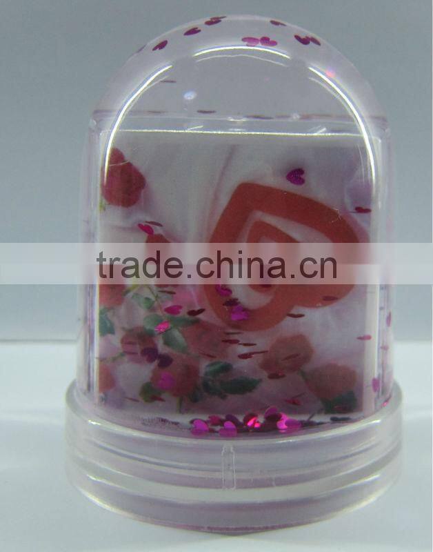 Lovers wedding souvenir gift snow globe