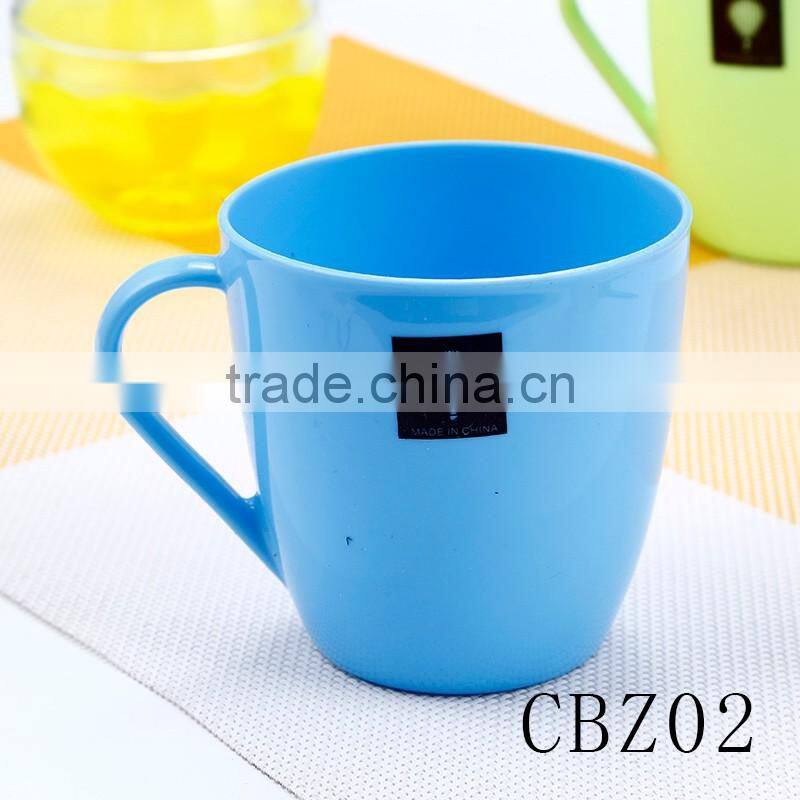 Wholesale fashional style plastic food grade material tumbler cups