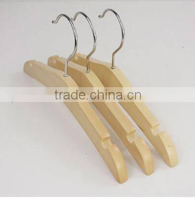 manufacture all kind of wholesale wooden clothes hanger