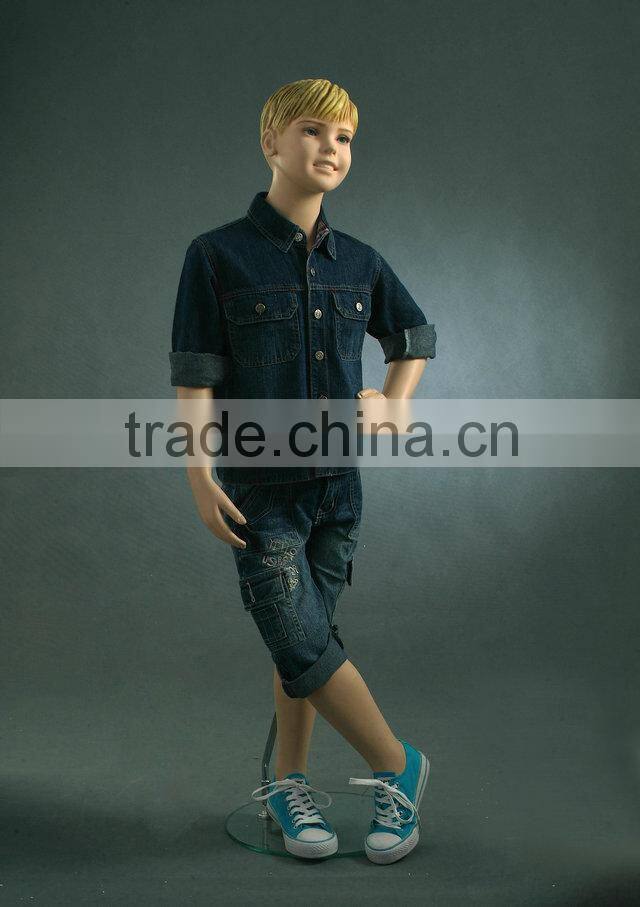 Fiberglassd little girl models